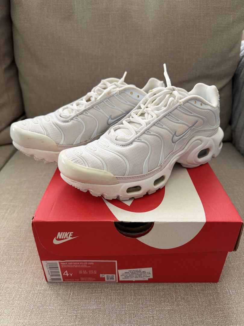 Nike Kids Air Max Plus 4Y (Category: Babies & Kids Fashion) located in Quezon City. Submitted by babybubots (Listing ID 1467925727, Image 2). Description: - Model: Nike Air Max Plus (Triple White with Metallic Silver Swoosh & classic TN branding) - Size: 4Y / UK 3.5 / EU 36 - Condition: Like New - Inclusions: Comes with original red Nike shoebox -Authentic MOP: Gcash, Maya, RCBC MOD MOD: Lalamove, Gogo Express Shipping from: Batasan Hills .