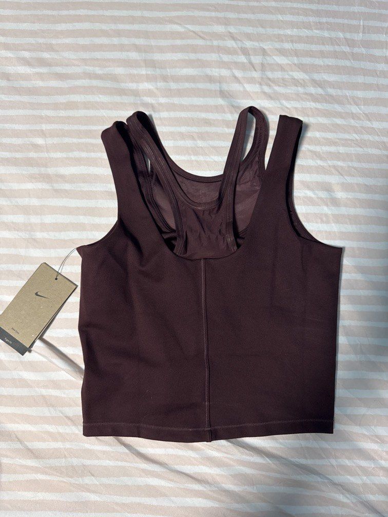 Nike Maroon Tank Top (Category: Activewear) located in Pasig City. Submitted by closet_declut95 (Listing ID 1467947898, Image 3). Description: Brand new with tag Rfs: wrong size .