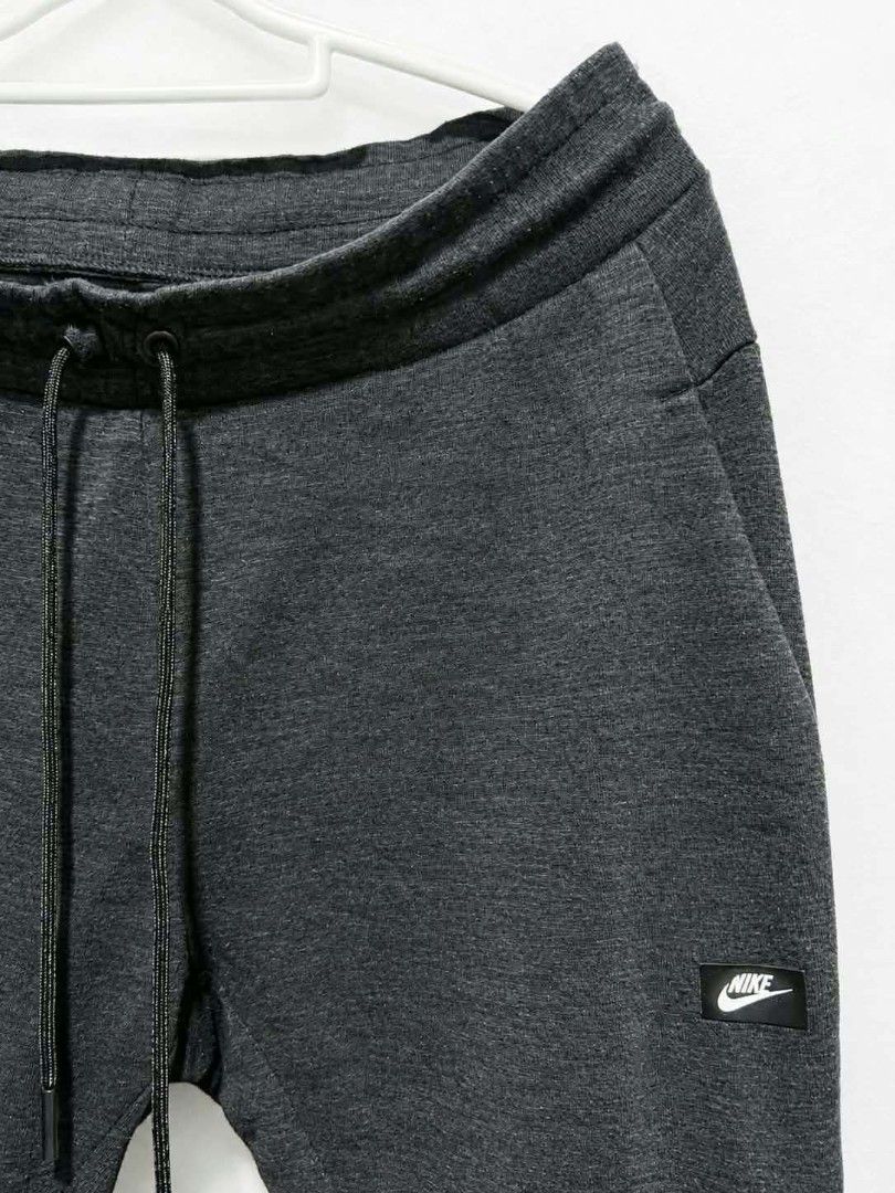 NIKE MODERN JOGGER (Category: Joggers) located in Bulacan. Submitted by annenicathriftthriftlang (Listing ID 1467906823, Image 2). Description: L | 32-36 x 40" | ₱650 DARK HEATHER GRAY | 9/10.