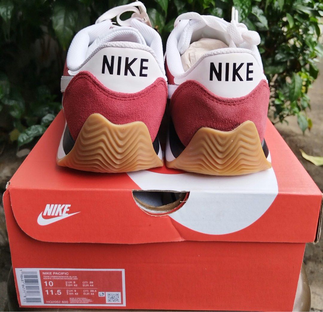 Nike Pacific Maroon (Category: Sneakers) located in San Juan City. Submitted by keenforest.20f348 (Listing ID 1467851421, Image 2). Description: SRP 4500 Sale Price 1995 Original.