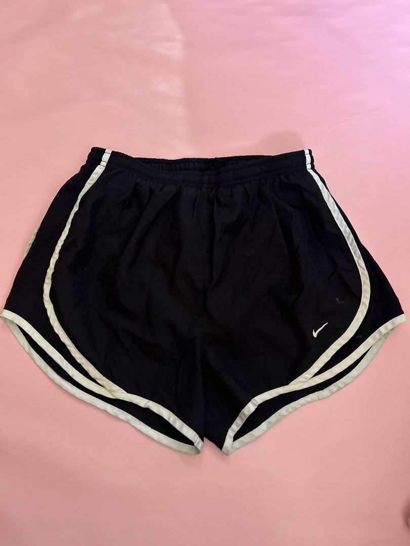 Nike Running Short (Category: Activewear) located in Manila. Submitted by chen_clybelles (Listing ID 1467990057, Image 1). Description: .