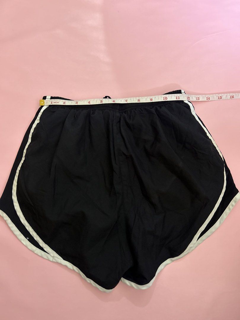 Nike Running Short (Category: Activewear) located in Manila. Submitted by chen_clybelles (Listing ID 1467990057, Image 3). Description: .