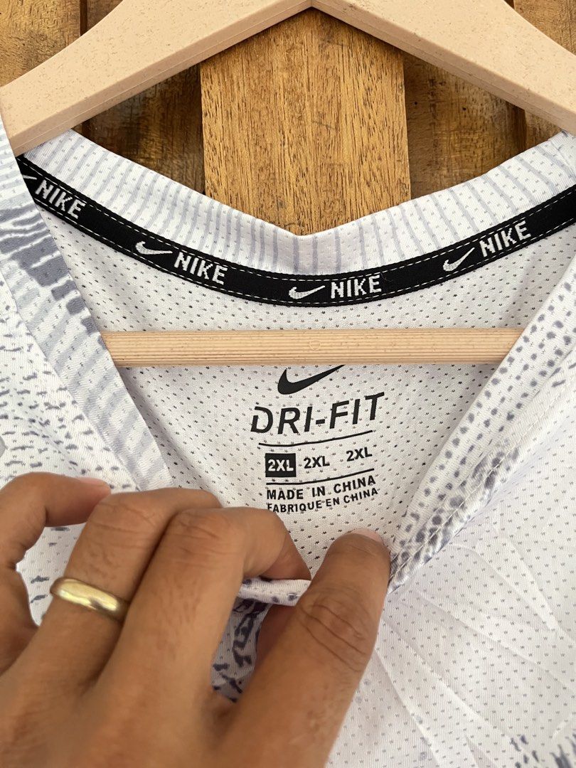 Nike Shirt (Category: Activewear) located in Cateel. Submitted by elayyy_070126 (Listing ID 1467910896, Image 2). Description: .