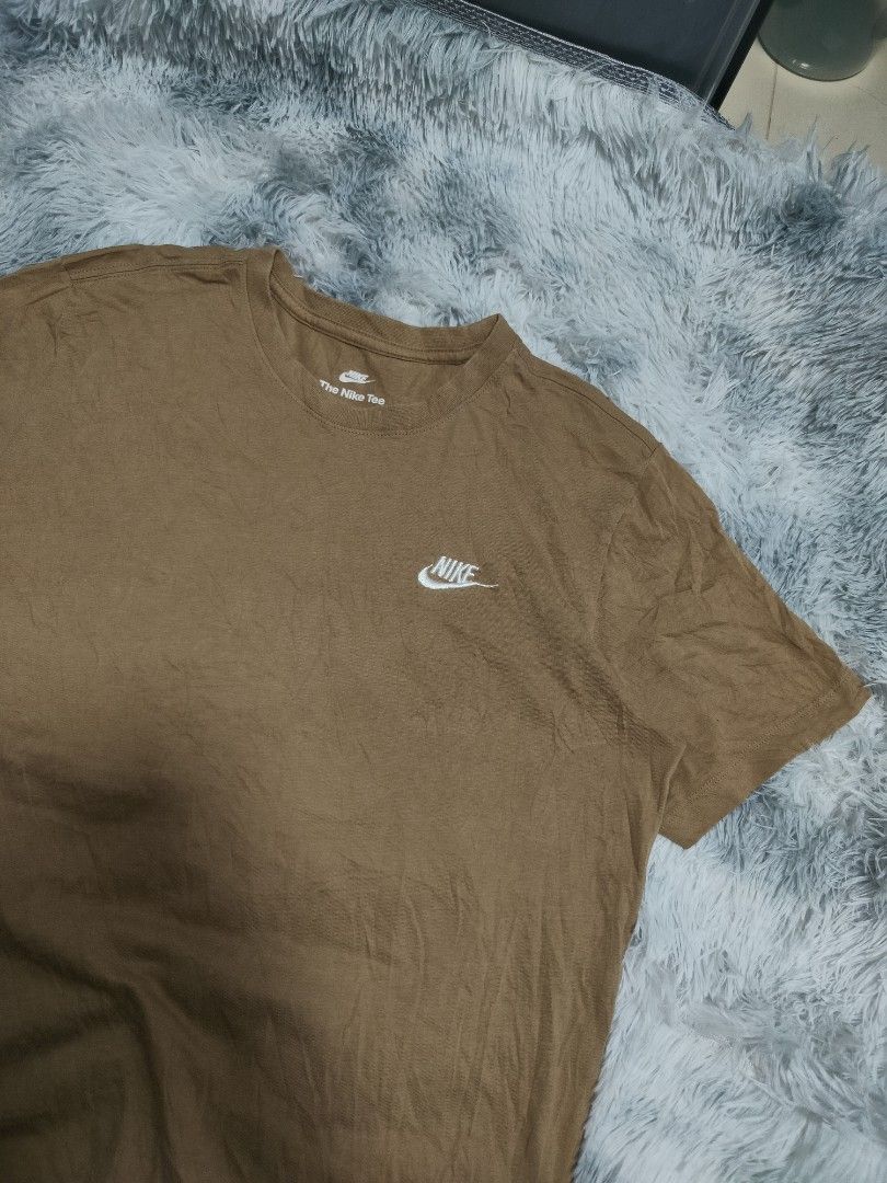 Nike Shirt Mocha (Category: Tshirts & Polo Shirts ) located in Midsayap. Submitted by rogeandrei29987 (Listing ID 1468033076, Image 3). Description: 📌Nike Mocha Colorway •M on tag •20x26 •10/10 cr •No issue/As New MOP: Gcash Courier✈️: Flash Express Unli vouch/Vc with item Loc: Parang, Maguindanao❤️.