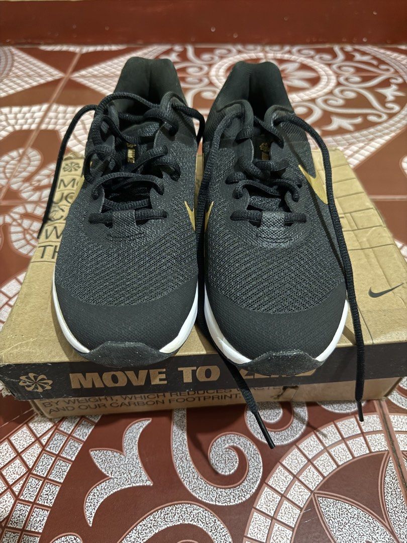 Nike Shoes (Category: Sneakers) located in Binan City. Submitted by aryanrmd (Listing ID 1467899848, Image 2). Description: .