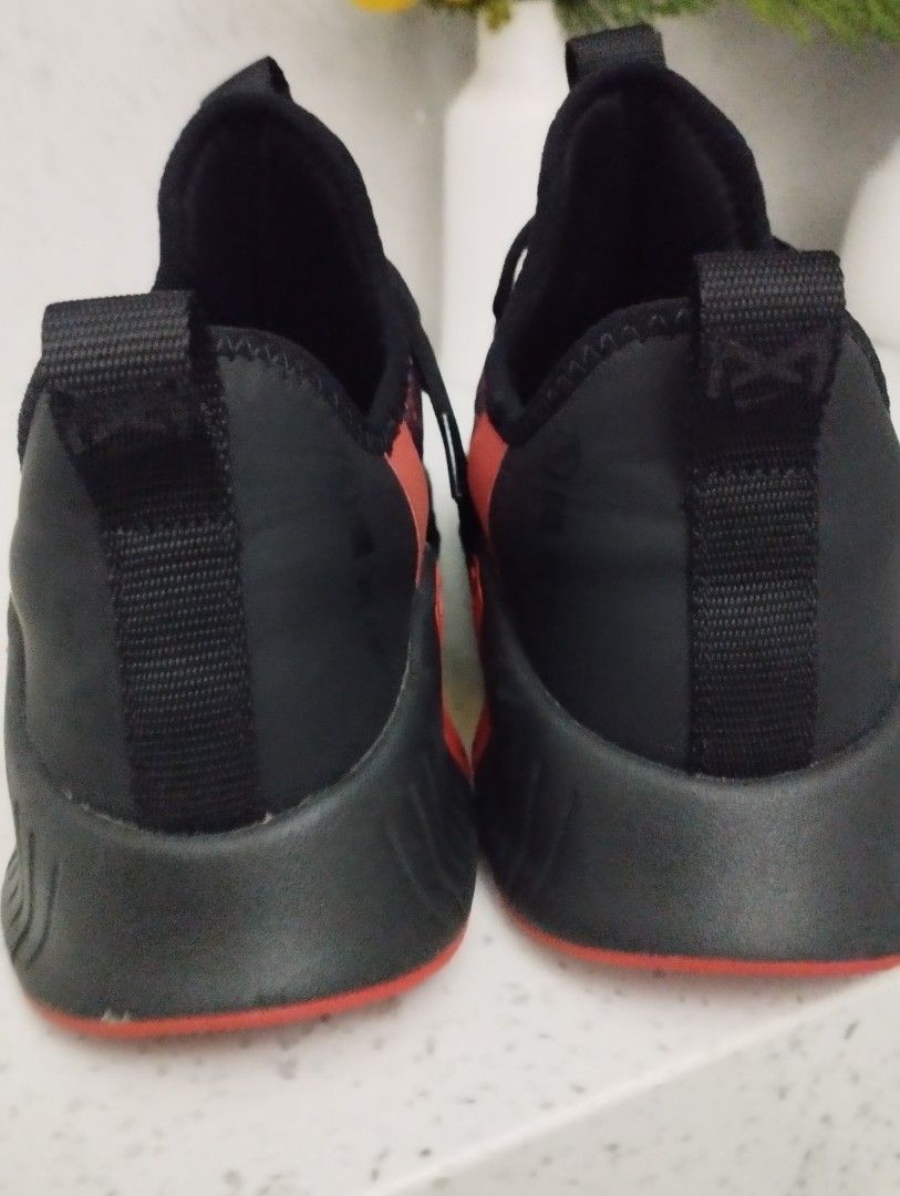 Nike shoes orig from U.S (Category: Casual Shoes) located in Porac. Submitted by tuazonmarian (Listing ID 1467899192, Image 2). Description: Nike shoes orig from U.S slightly used no issue no box price:1,650+sf size: 10.5 mens courier: via j&t gcash payment loc: Porac Pampanga.