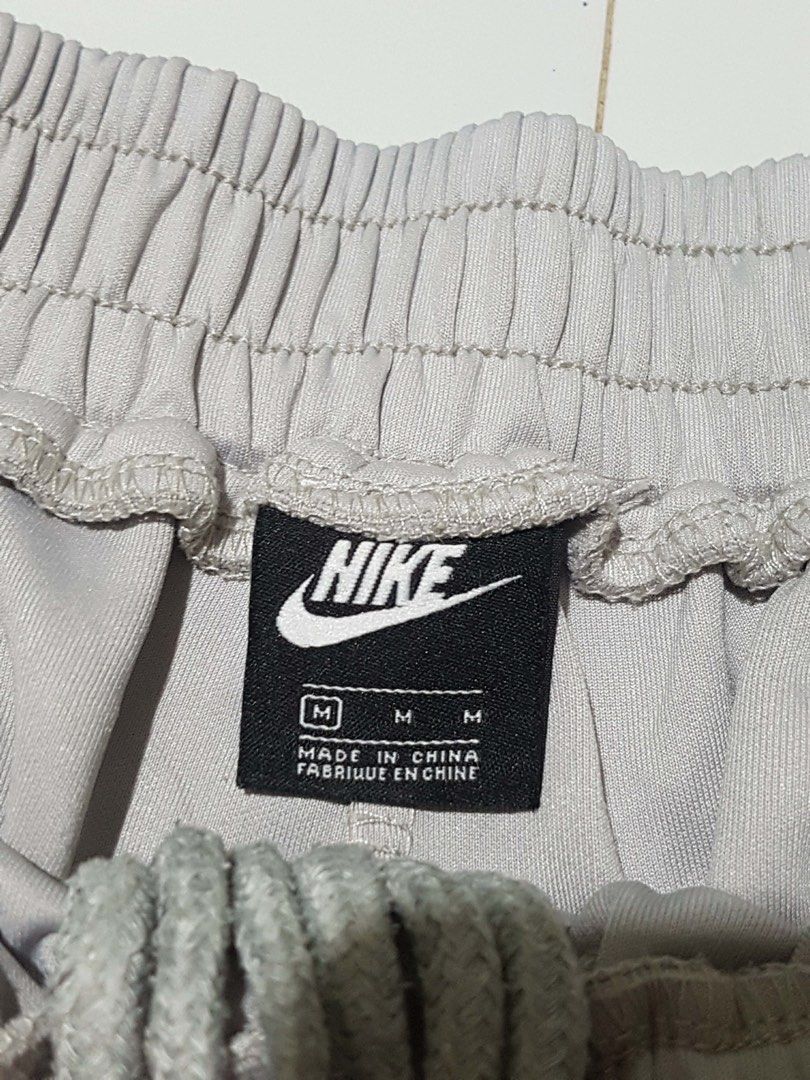 Nike track pants (Category: Announcements) located in Imus. Submitted by gabrielseth_12 (Listing ID 1467854495, Image 3). Description: Nike track pants Size medium (28 to 32 waistline) No issue Excellent condition 200 +shipped Imus cavite location .