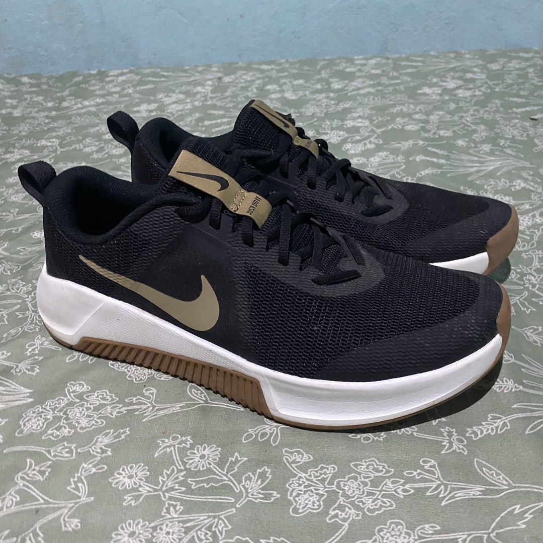 nike training/running shoes (Category: Sneakers) located in Manila. Submitted by christoffer_lim (Listing ID 1467973718, Image 2). Description: Nike mc trainer 3 size 11 us used once no box 1500 nego.