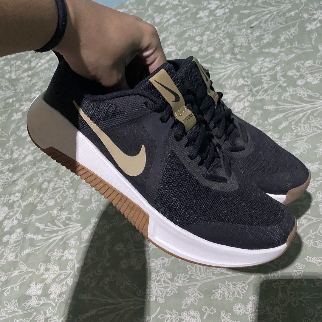 nike training/running shoes (Category: Sneakers) located in Manila. Submitted by christoffer_lim (Listing ID 1467973718, Image 1). Description: Nike mc trainer 3 size 11 us used once no box 1500 nego.
