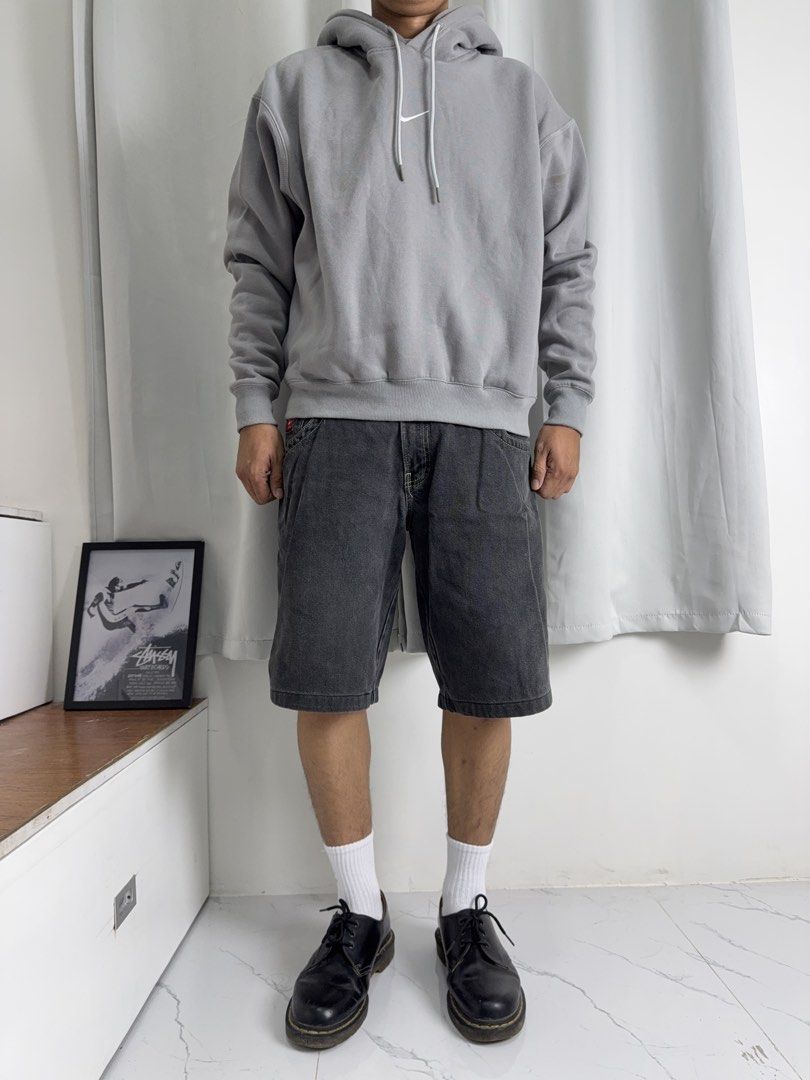 Nike x essentials (Category: Coats, Jackets and Outerwear) located in Pila. Submitted by villanueva80826 (Listing ID 1467993624, Image 2). Description: Nike x fog Size:xl •Width:24 •Length:24 •Double hood •Condition:9/10 •Color rate:9/10 Mine:880 +Shipping fee Issue:sign of usage like minimal stain ,hood inner dirt stain Still in good condition Still wearable .