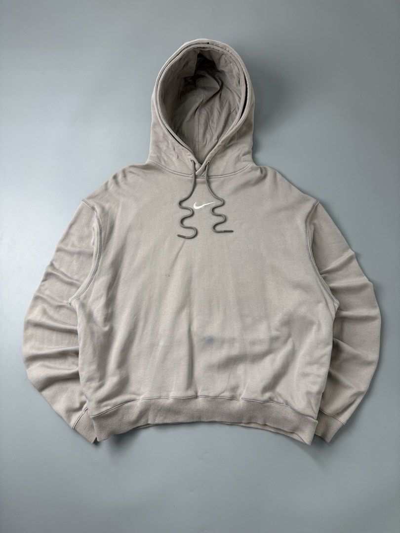 Nike x fog (Category: Coats, Jackets and Outerwear) located in Pila. Submitted by villanueva80826 (Listing ID 1467992633, Image 1). Description: Nike x fog Size:free size •Width:27 •Length:25.5 •Double hood •Condition:9/10 •Color rate:9/10 Mine:880 +Shipping fee Issue:sign of usage like minimal stain Still in good condition Still wearable .