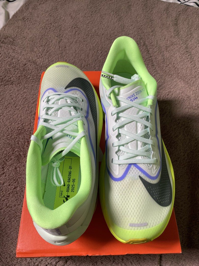 Nike Zoom Fly 6 (Category: Sneakers) located in Pasig City. Submitted by jakerseller (Listing ID 1468019876, Image 2). Description: Nike Zoom Fly 6 running shoes in barely green and black spruce. Men size 9.5, UK 8.5, EUR 43, CM 27.5. Model code FN8454 300. Brand new pair inside original orange shoebox. Flyplate technology embedded in the sole. Never worn, pristine condition. Available Size: 10US and 9.5US.