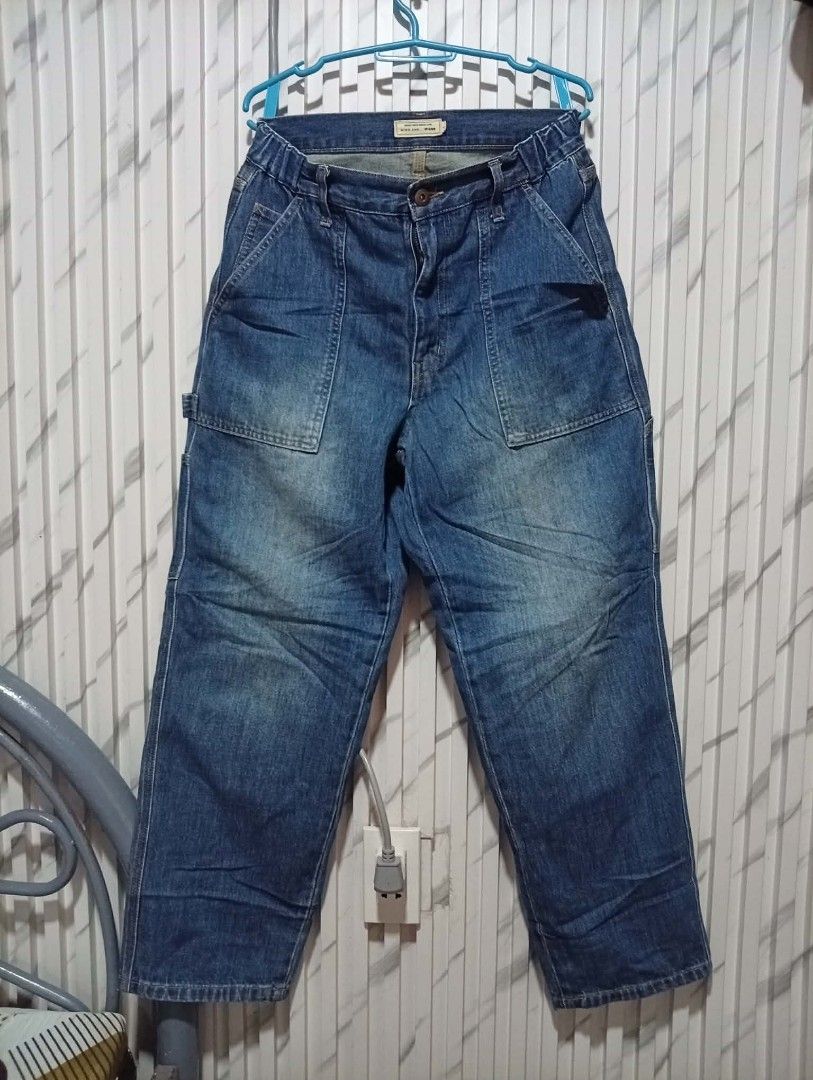 Niko And Jeans Denim Cargo Carpenter pants ( Authentic ) (Category: Jeans) located in Barotac Nuevo. Submitted by john.pritz (Listing ID 1467925209, Image 2). Description: Niko and Jeans Denim Cargo Carpenter Pants ( Authentic ) as new condi no issue Size small on tag Width 30 to 32 Length 41 Leg open 8.