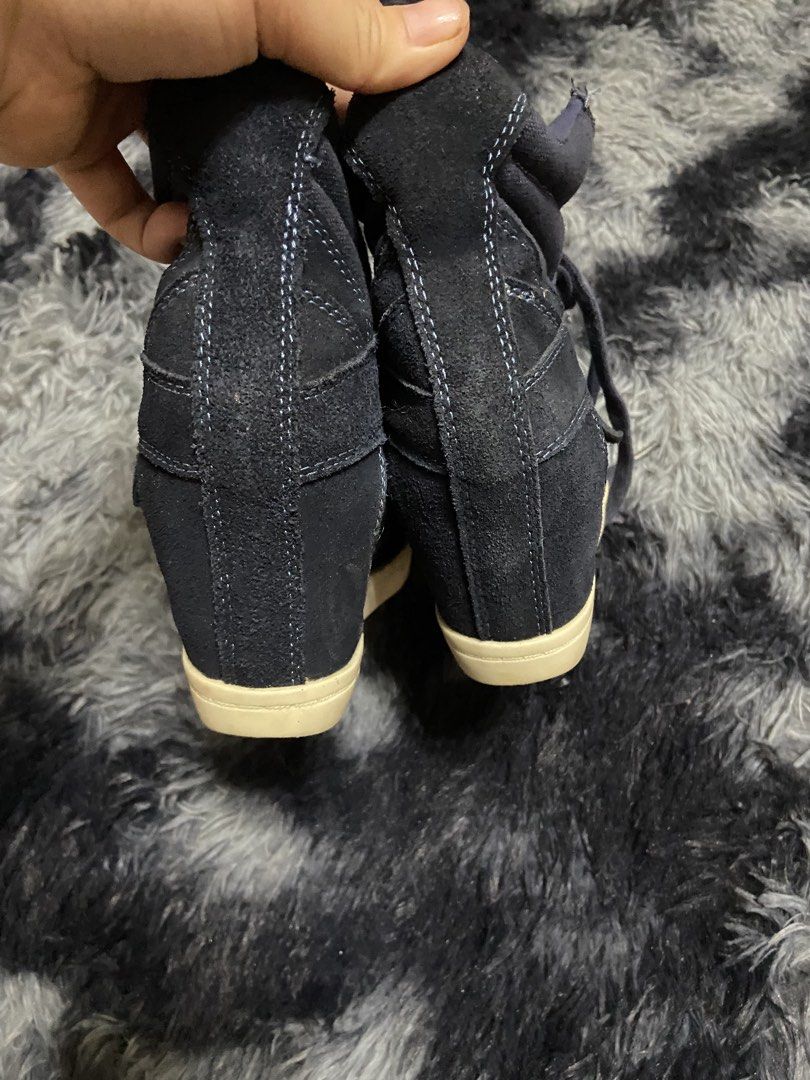 Nine west size 37 dark blue (Category: Wedges) located in Iligan City. Submitted by jenqumd030 (Listing ID 1467989673, Image 3). Description: .