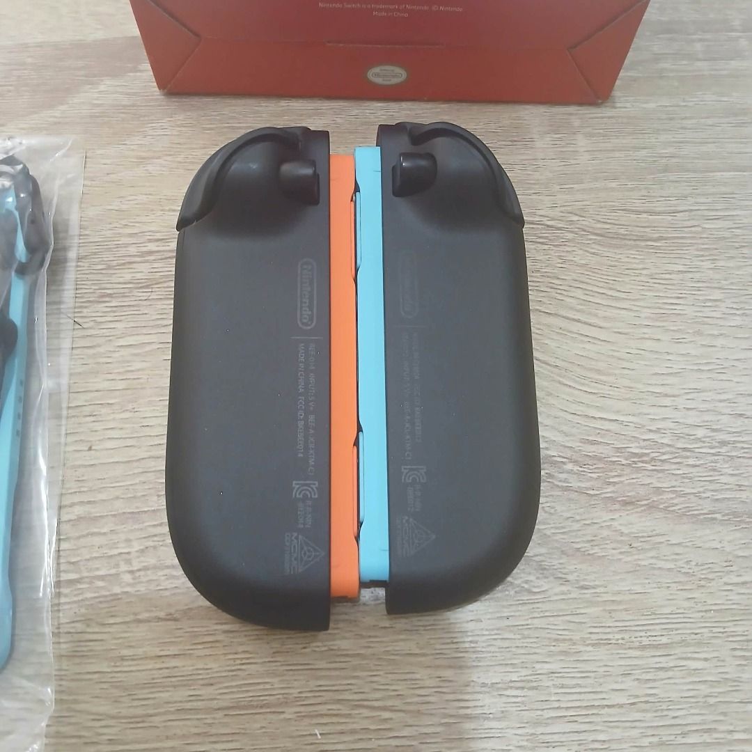 Nintendo Switch 2 Joycon Brandnew with Receipt (Category: Nintendo) located in Paranaque City. Submitted by thebiskwitcompany (Listing ID 1467909116, Image 3). Description: #001 Nintendo Switch 2 Joycon P3995 -Brandnew -Joycon, Strap, Box -With Receipt -DOP October 11, 2026 Shipping through Lalamove, Grab, JNT, LBC (COD/COP) Pickup @ 4th Estate Paranaque waze: The Biskwit Company Trusted seller for since 2014!! Legitimacy Green Flags?? -14+ years