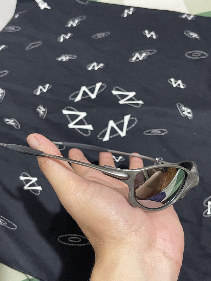 Oakley Xmetal Juliet (replica) (Category: Sunglasses & Eyewear) located in Pila. Submitted by forty10finds (Listing ID 1467959621, Image 2). Description: .