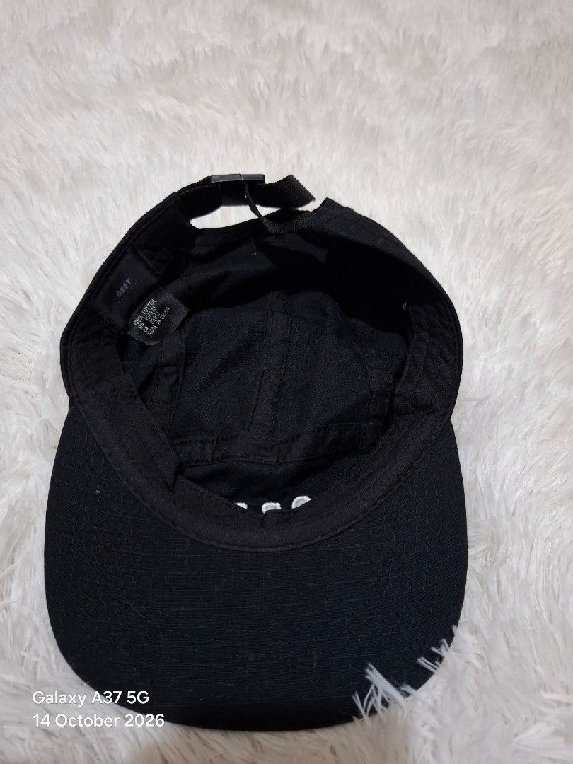 OBEY - Future 5 Panel Hat (Category: Caps & Hats) located in Manila. Submitted by thriftfinds_tagum (Listing ID 1467990386, Image 3). Description: OBEY - Future 5 Panel Hat Excellent condition Lightweight and breathable Embroidered logo one size Adult Adjustable 850.⁰⁰.