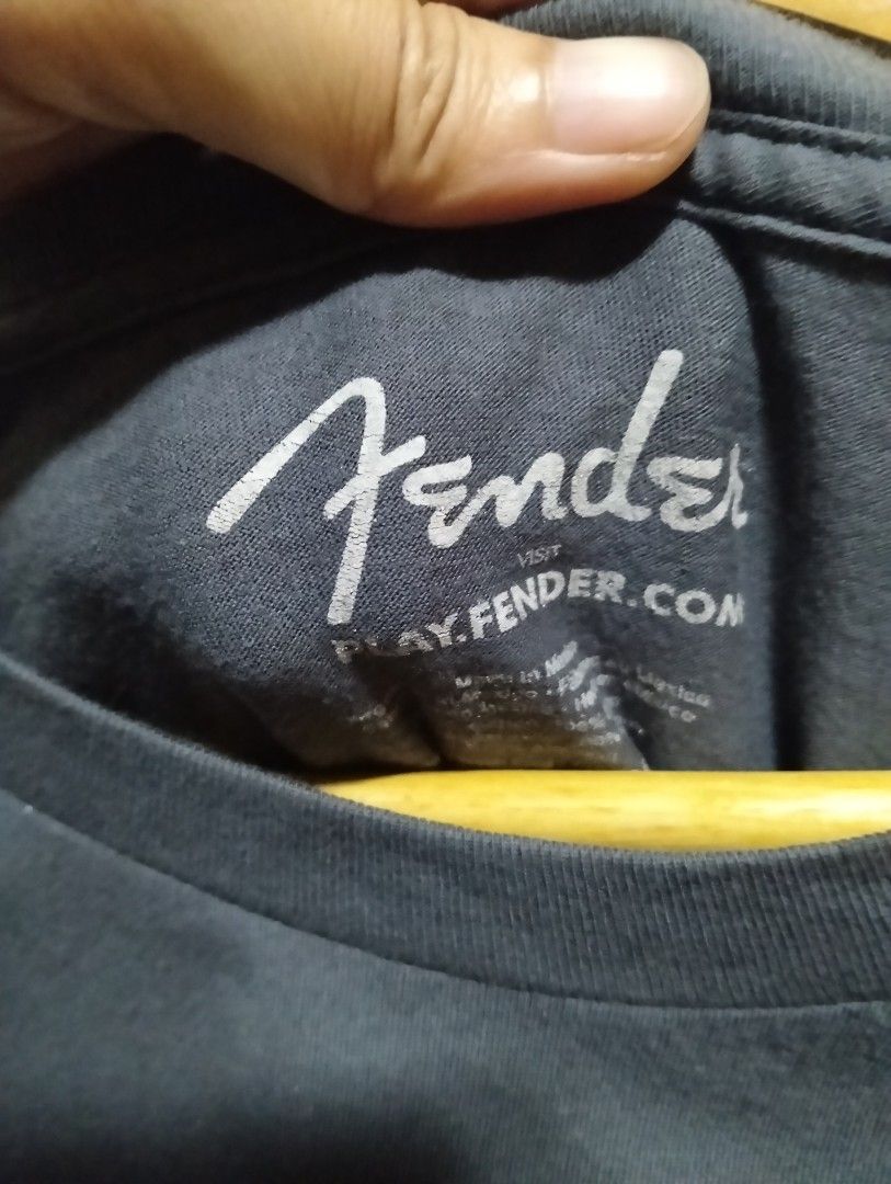 Official FENDER Musical Instruments Classic Logo Tee (Category: Tshirts & Polo Shirts ) located in Malolos. Submitted by rthrift2026 (Listing ID 1467944816, Image 3). Description: No issue.