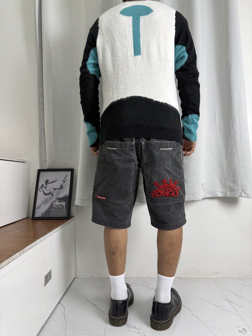 Offwhite knitted pull over (Category: Coats, Jackets and Outerwear) located in Pila. Submitted by villanueva80826 (Listing ID 1467990705, Image 3). Description: Offwhite knitted pullover Size:medium •Width:20 •Length:28.5 •Condition:9.5/10 •Color rate:9.5/10 Mine:880 +Shipping fee Issue:none .