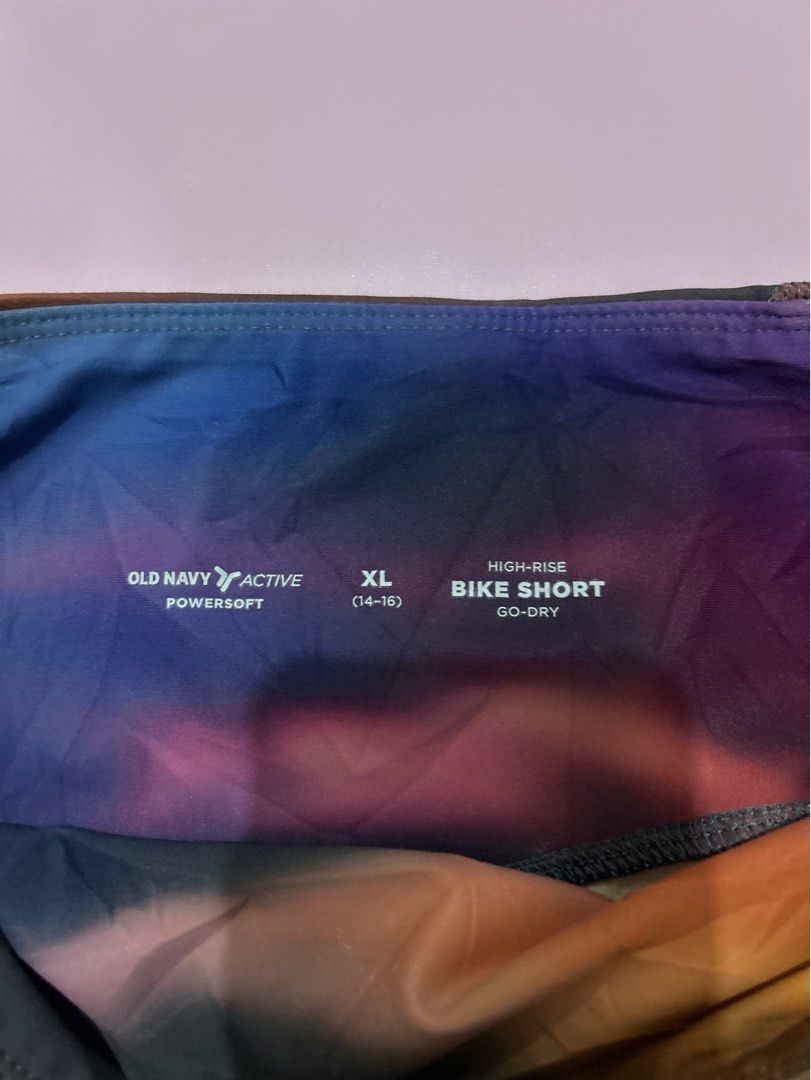 Old Navy Cycling Short (Category: Activewear) located in Manila. Submitted by chen_clybelles (Listing ID 1467962885, Image 2). Description: XL for kids S for adults.