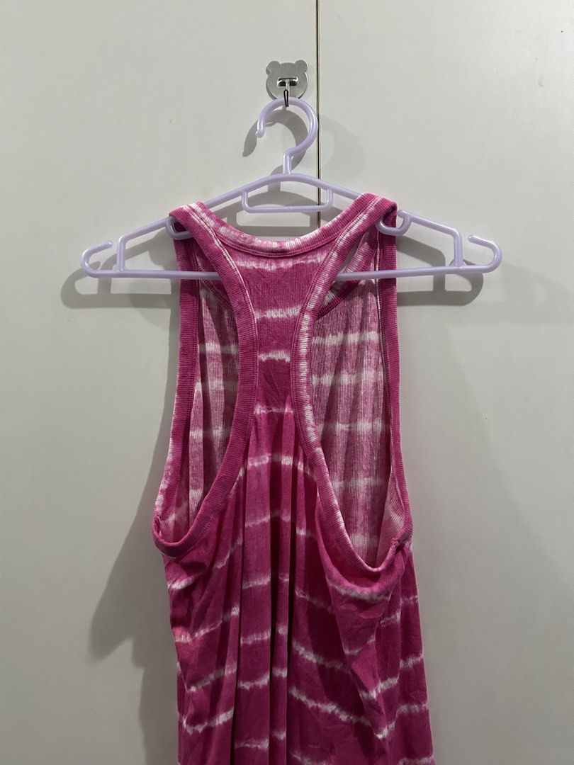 Old Navy Ribbed Top (Category: Sleeveless) located in Manila. Submitted by chen_clybelles (Listing ID 1467950337, Image 3). Description: .