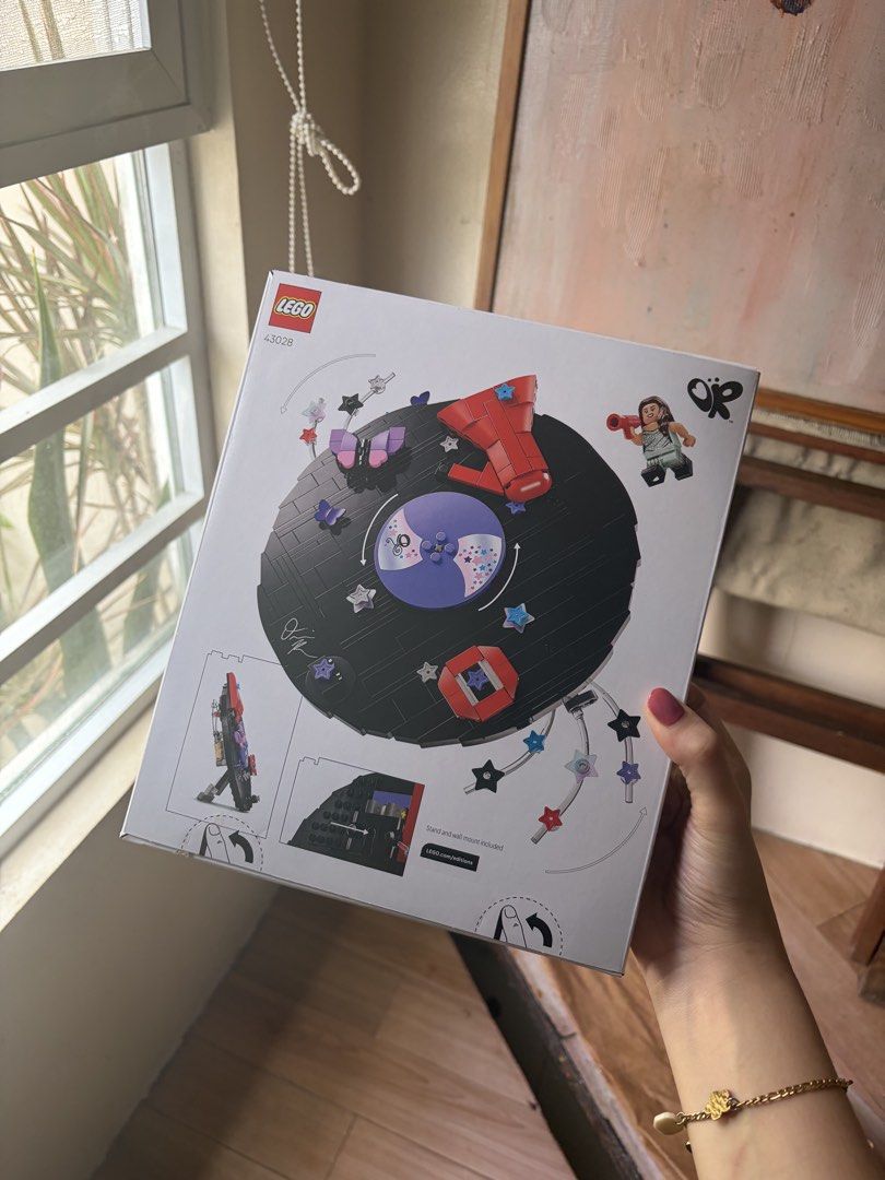Olivia Rodrigo LEGI Vinyl Set (Category: Lego & Building Sets) located in Las Pinas. Submitted by prelovedshizby_d (Listing ID 1467868904, Image 2). Description: - Brand new & 100% unopened LEGO set - Model: 43028 (Olivia Rodrigo's Vinyl) - 360 total pieces - Builds a black vinyl record with printed details, mini doll figure, and display stand - Perfect collectible for fans and LEGO enthusiasts - SRP is Php 2600 in LEGO Stores.