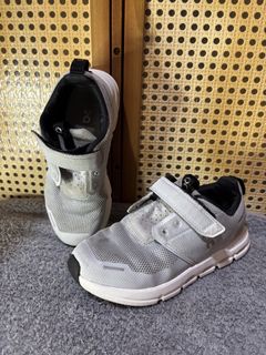 (Category: ) located in . Submitted by wardrobeinmnl (Listing ID 1467894158, Image 1). Description: .