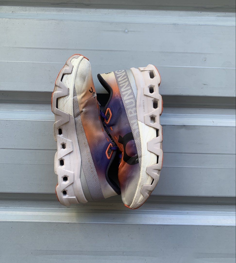 On Cloudmonster Hyper (Category: Sneakers) located in Marikina City. Submitted by azaero (Listing ID 1467985916, Image 2). Description: Size Unisex US 8.5 Women’s / 7 Men’s / cm 25.5 / Euro 40 Good Condition Minimal Sockliner only .