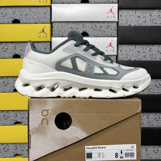 (Category: ) located in . Submitted by pickplanet_sneaker_shirt (Listing ID 1467857437, Image 1). Description: .