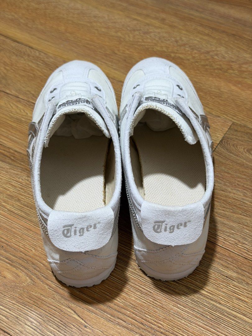 Onitsuka Tiger Mexico 66 Slip on (Category: Sneakers) located in Bacoor. Submitted by fiercecat_df750a (Listing ID 1468030222, Image 3). Description: For sale Onitsuka TigerMexico 66 Slip on Bought at Japan No box Money back if proven fake Loc: bacoor cavite.