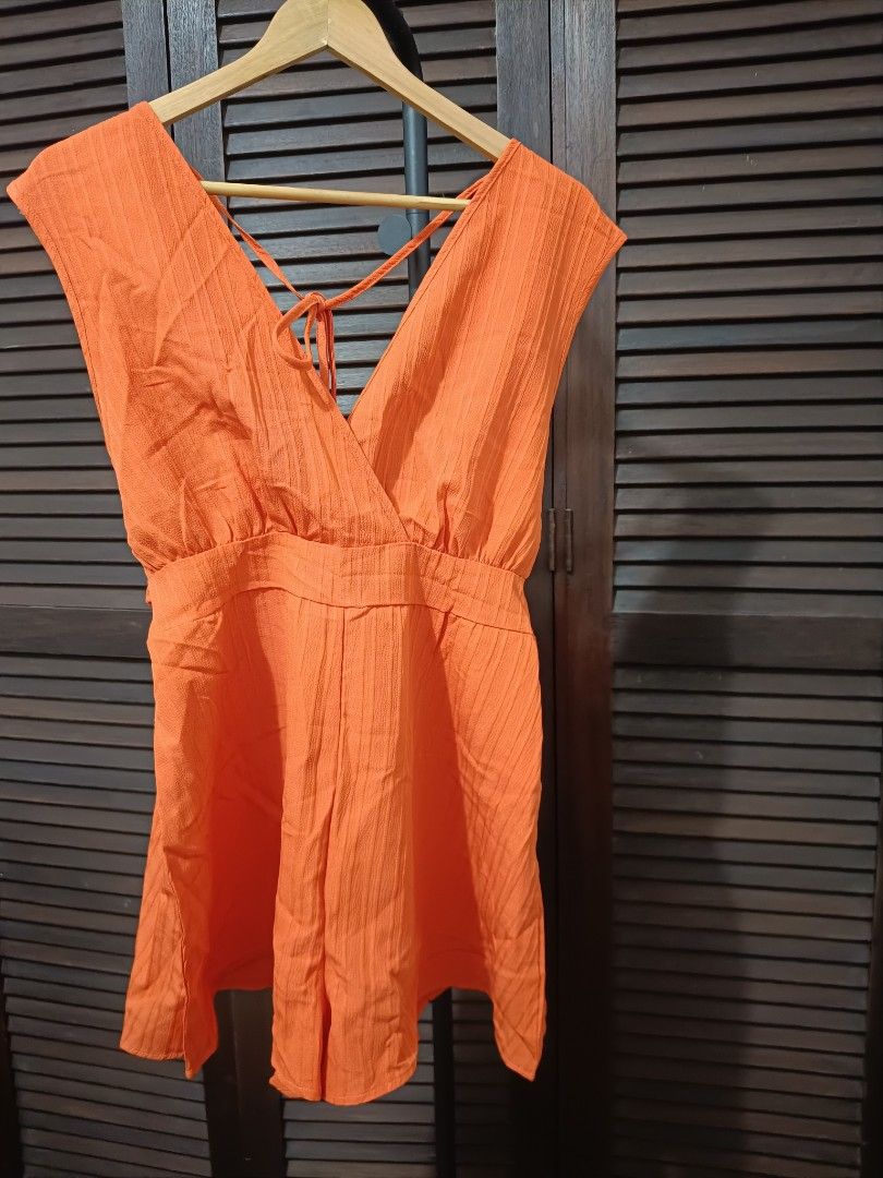 Orange Jumpsuit (Category: Jumpsuits) located in Manila. Submitted by byjrb (Listing ID 1468030316, Image 1). Description: 🛍️ Brand-new items from SHEIN, Emery Rose, Zaful & more! Size : Small-Semi Med 📦 Shipping: LBC / J&T / Lalamove 💸 MOP: GCash / BPI only DM for inquiries! 💌.