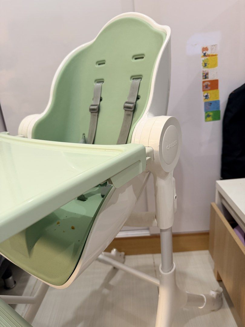 Oribel Cocoon Z High Chair (Category: Baby High Chairs) located in Mandaluyong City. Submitted by wopeepop (Listing ID 1467928531, Image 2). Description: Good condition No box With free used seatliner ₱4,000 Loc: Mandaluyong .