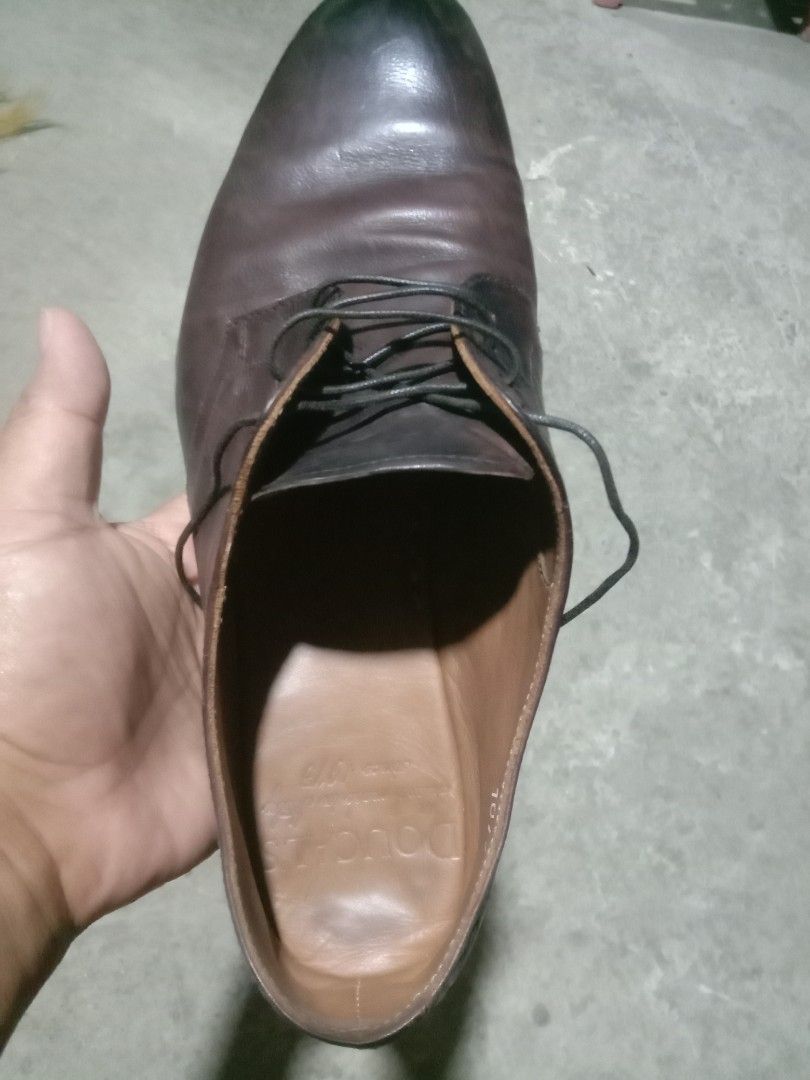 Orig DOUCALS luxe mens derby (Category: Dress Shoes) located in Baguio. Submitted by oliviapreloved100620 (Listing ID 1467928809, Image 2). Description: Genuine aged brown leather made in Italy mens lace-up mens shoes.