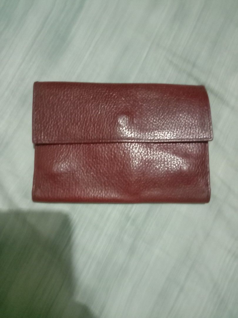 Orig FURLA wallet card holder (Category: Wallets & Card Holders) located in Baguio. Submitted by oliviapreloved100620 (Listing ID 1467986656, Image 1). Description: Genuine leather.