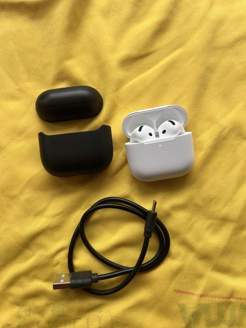 Original Apple Airpods 4 (Non ANC) (Category: Earphones) located in Makati City. Submitted by john15.5 (Listing ID 1468054077, Image 1). Description: Try Secondhand Original Apple Airpods 4 (Non ANC) for only Php 5500 -100% Original -Free Usb C cable -Free Silicon Case -Smoothness 96% Front & 97% Back -Good battery life -Matagal Malowbat, Mabilis magcharge -Good quality -Crisp Button -Actual Photo -Ready to use -No Box -No swap -Free Shipping via