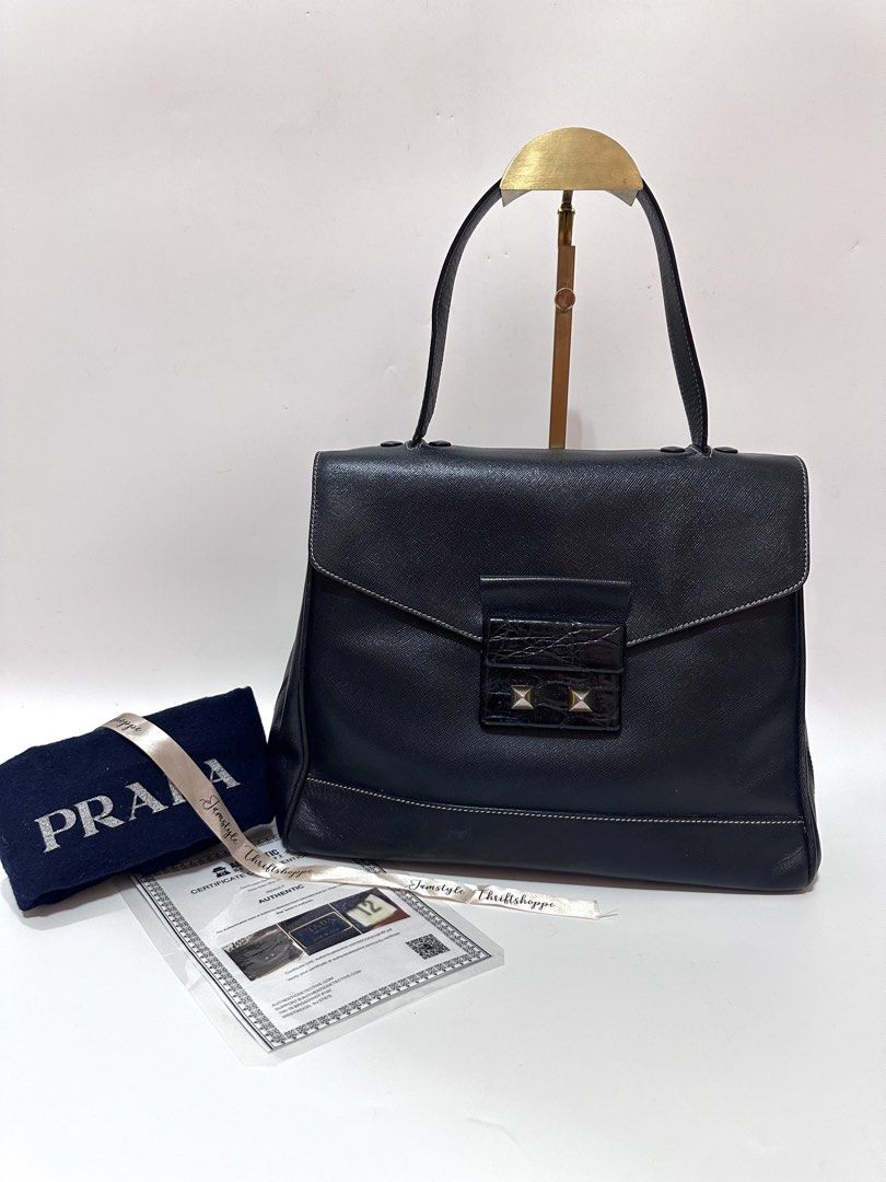 💯Original PRADA Saffiano (Category: Luxury Bags & Wallets) located in Cebu City. Submitted by jam_bagelyas (Listing ID 1467981111, Image 1). Description: .