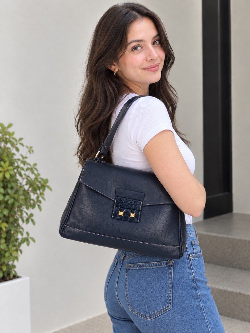 💯Original PRADA Saffiano (Category: Luxury Bags & Wallets) located in Cebu City. Submitted by jam_bagelyas (Listing ID 1467981111, Image 2). Description: .