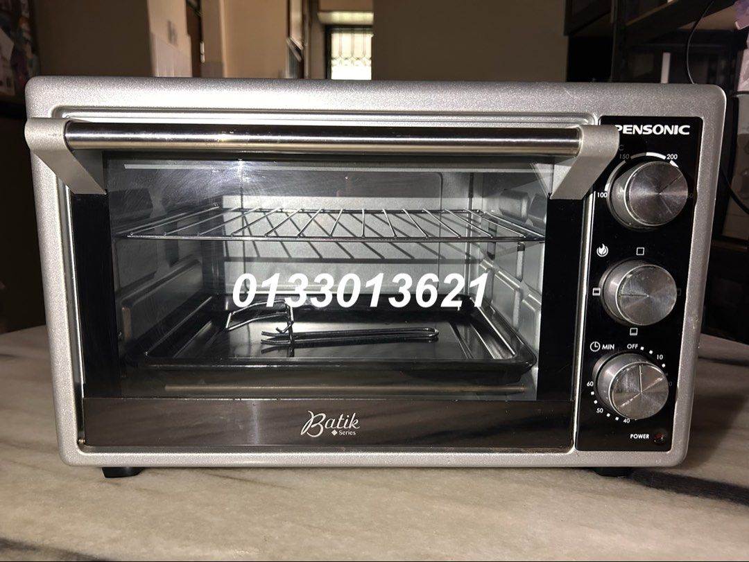 OVEN BATIK (Category: Bakeware) located in Kuala Lumpur. Submitted by rynamohd (Listing ID 1467868921, Image 1). Description: oven batik Condition 9/10 PRICE RM130 Self Pickup Only .