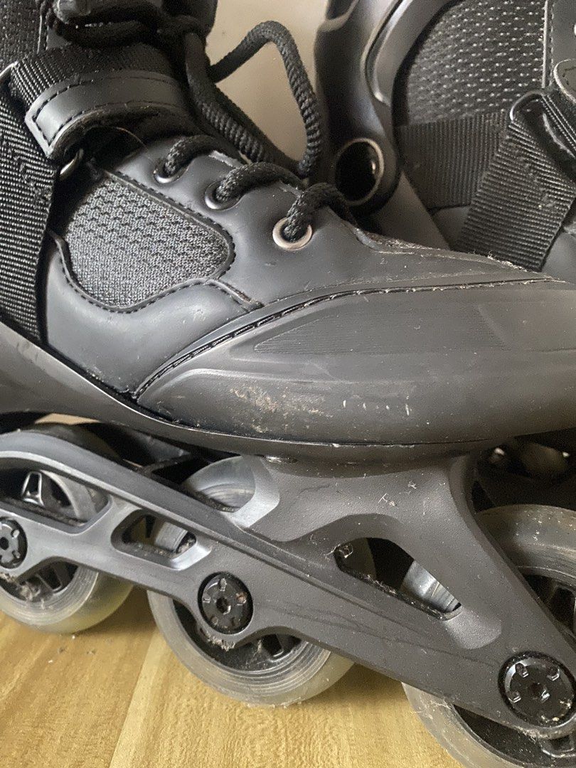 Oxelo Roller Skates Sz37 (Category: Skates, Rollerblades & Scooters) located in Makati City. Submitted by satoni (Listing ID 1468011677, Image 2). Description: First owner, originally bought from decathlon Some scuffs from tripping but barely used at all after.