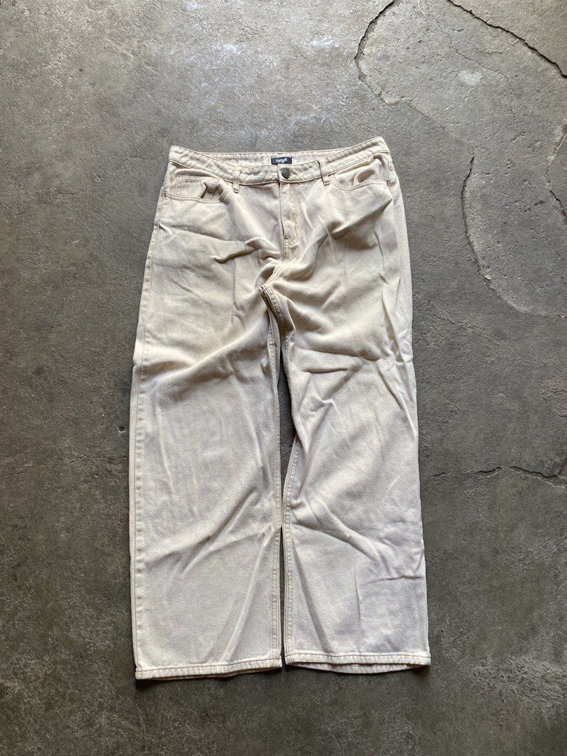 OXYGEN BAGGY PANTS DENIM (Category: Jeans) located in Kalibo. Submitted by joshuabeyaban (Listing ID 1467848403, Image 1). Description: OXYGEN DENIM BAGGY WAIST 36 LENGTH 40 HEM 12 LEG OPEN 10 Need Wash 350+sf.