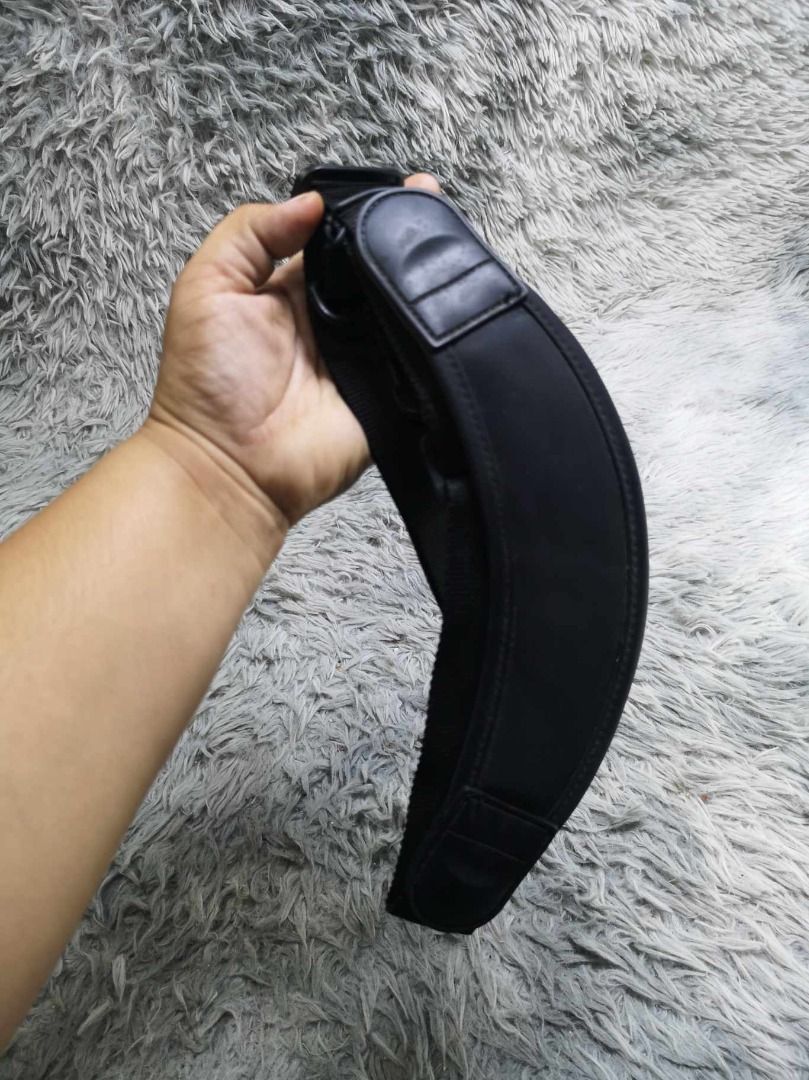 Padded Non Slip Cushion & Swivel Snap Hooks Bag Strap (Category: Sling Bags) located in Santa Cruz. Submitted by jmy_surplus.2 (Listing ID 1467968784, Image 3). Description: Size ; L- 44 W - 1.6 Color ; Black Type ; Bag Strap Brand ; No brand Material ; Nylon Style ; Black Adjustable bag Strap LG 118 JMY 3 Batch #225.