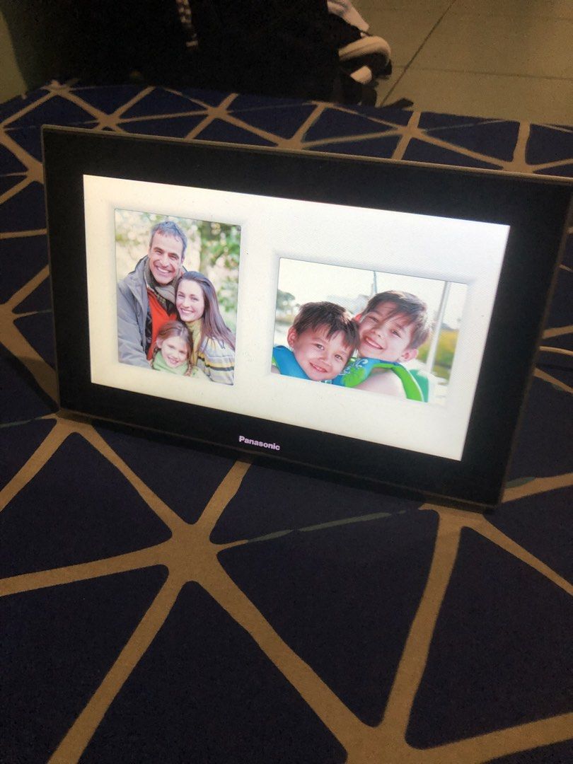 Panasonic MW-15 Digital Photo Frame (Category: Frames & Pictures) located in Quezon City. Submitted by markgolveo (Listing ID 1467913159, Image 2). Description: Panasonic MW-15 Digital Photo Frame Tested working properly Very good screen display All buttons and features working properly 220V ready No SD card included Issue Japanese language but can be navigated via using a phone google translate.