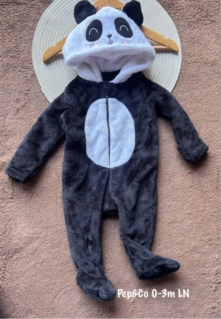Panda Baby Romper 0-3 months (Category: Babies & Kids Fashion) located in Quezon City. Submitted by theentreprenurse (Listing ID 1467995781, Image 1). Description: 𝘼𝙐𝙏𝙊 𝙋𝘼𝙎𝙎 𝙏𝙊 𝙇𝙊𝙒 𝘽𝘼𝙇𝙇𝙀𝙍𝙎 📣 ʙʀᴀɴᴅ: Pep&Co ꜱɪᴢᴇ: 0-3M ᴍᴏᴘ: ɢᴄᴀꜱʜ *no issue ꜱʜɪᴘᴘɪɴɢ 🛒 (NO RUSH. I'm a working momma :) ) ▪︎ꜰʟᴀꜱʜ ᴇxᴘʀᴇꜱꜱ | J&T ▪︎ʟᴀʟᴀᴍᴏᴠᴇ|ɢʀᴀʙ ~ 𝚃𝚑𝚎𝚜𝚎 𝚌𝚕𝚘𝚝𝚑𝚎𝚜 𝚊𝚛𝚎 𝚊𝚕𝚛𝚎𝚊𝚍𝚢 𝚠𝚊𝚜𝚑𝚎𝚍. 𝙺𝚒𝚗𝚍𝚕𝚢 𝚖𝚊𝚗𝚊𝚐𝚎 𝚢𝚘𝚞𝚛 𝚎𝚡𝚙𝚎