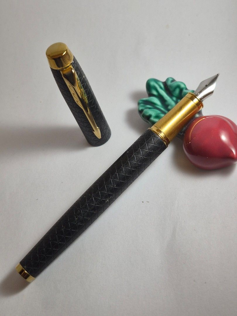 Parker IM Premium Black Chiselled (Category: Craft Supplies & Tools) located in Pasig City. Submitted by penpaul (Listing ID 1467870589, Image 1). Description: Parker IM premium in black chiselled body equipped with Medium Steel Nib as is where is .