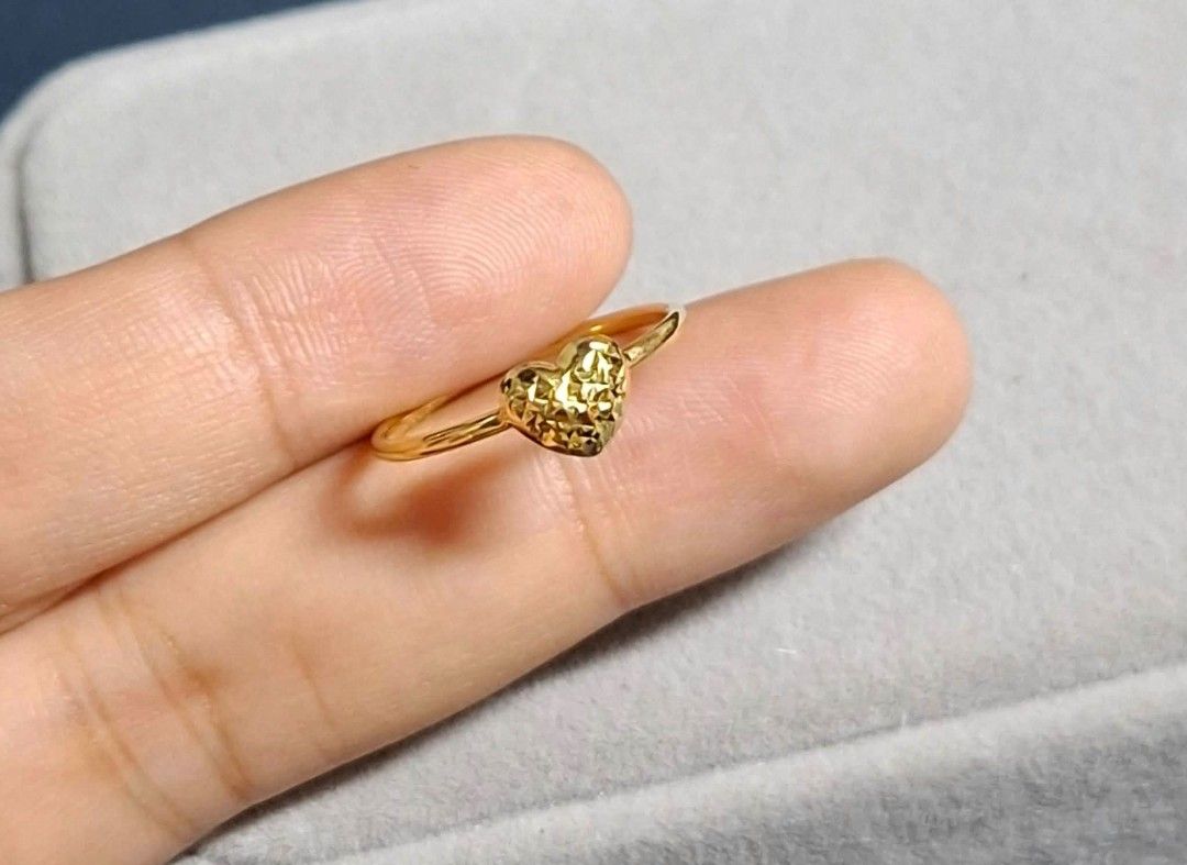 Pawnable Gold Diacut Center Heart Ring (Category: Rings) located in Manila. Submitted by momshykcaaonlineshop (Listing ID 1468056235, Image 1). Description: 💯 Pawnable Gold Jewelries Onhand and Ready to Ship 1 day process Payment first Direct ship to your address Ship via LBC.