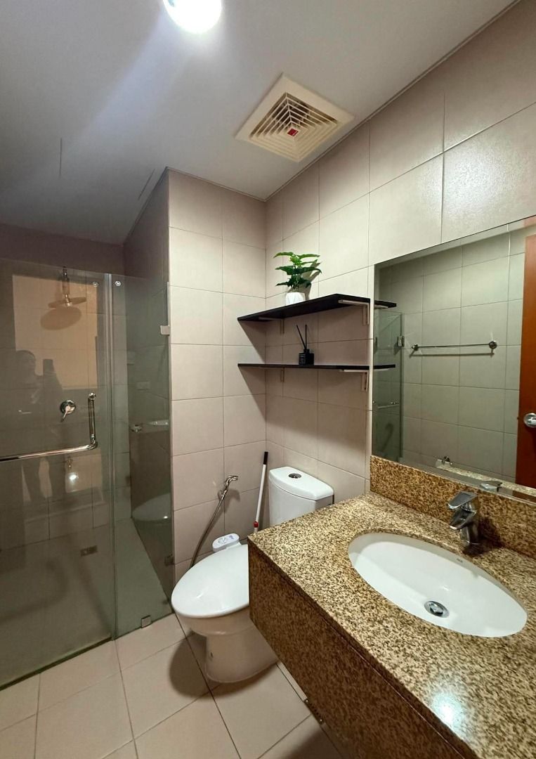 PCCR-101426-1 CENTRAL PARK WEST (Category: Apartments & Condos) located in Taguig. Submitted by synergeticrealtyinc (Listing ID 1467890855, Image 3). Description: OR RENT | CENTRAL PARK WEST, BGC ✨ 1-BEDROOM UNIT WITH BALCONY 📍 Central Park West, Bonifacio Global City (BGC) 🏡 UNIT DETAILS 1 Bedroom 35 SQM 22nd Floor With Balcony Facing Amenities Fully Furnished Unit Only Wi-Fi Ready 💰 ASKING RENT: ₱40,000 / MONTH 📩 Message us for inquiries an