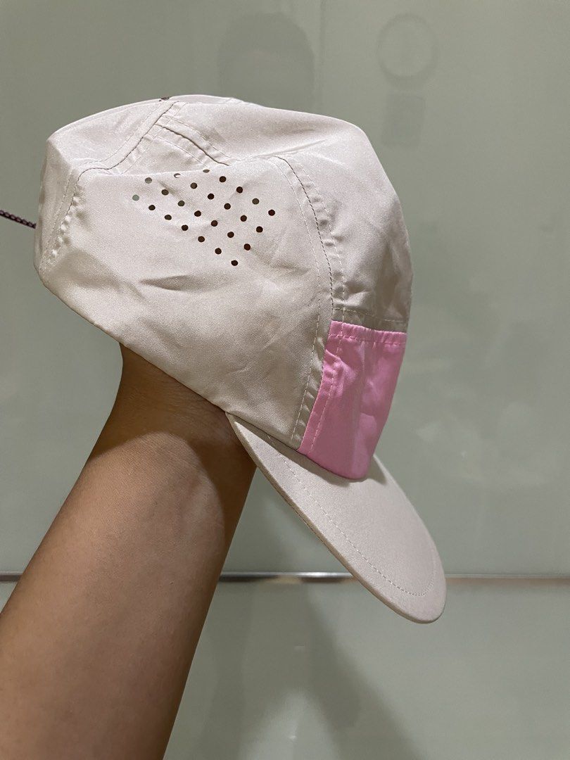 Peak Performance Lightweight Cap (Category: Cap & Hats) located in Kuala Lumpur. Submitted by wackotwo (Listing ID 1468024698, Image 3). Description: Condition like new Suitable for runners Cod Cheras/postage.