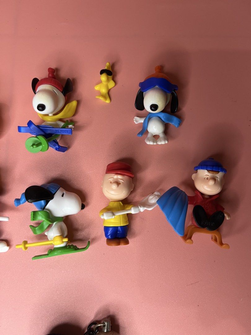 Peanuts Snoopy Charlie Brown Figures and Lightbulb Keychain (Category: Character Goods) located in Caloocan City. Submitted by snapshop_ph (Listing ID 1468055613, Image 3). Description: - Authentic Peanuts winter collection featuring Snoopy, Charlie Brown, Woodstock, and a snowman - Fun winter sports poses including skiing, hockey, and sledding - Includes a bonus Charlie Brown lightbulb head keychain with black pom-pom - Official merchandise stam