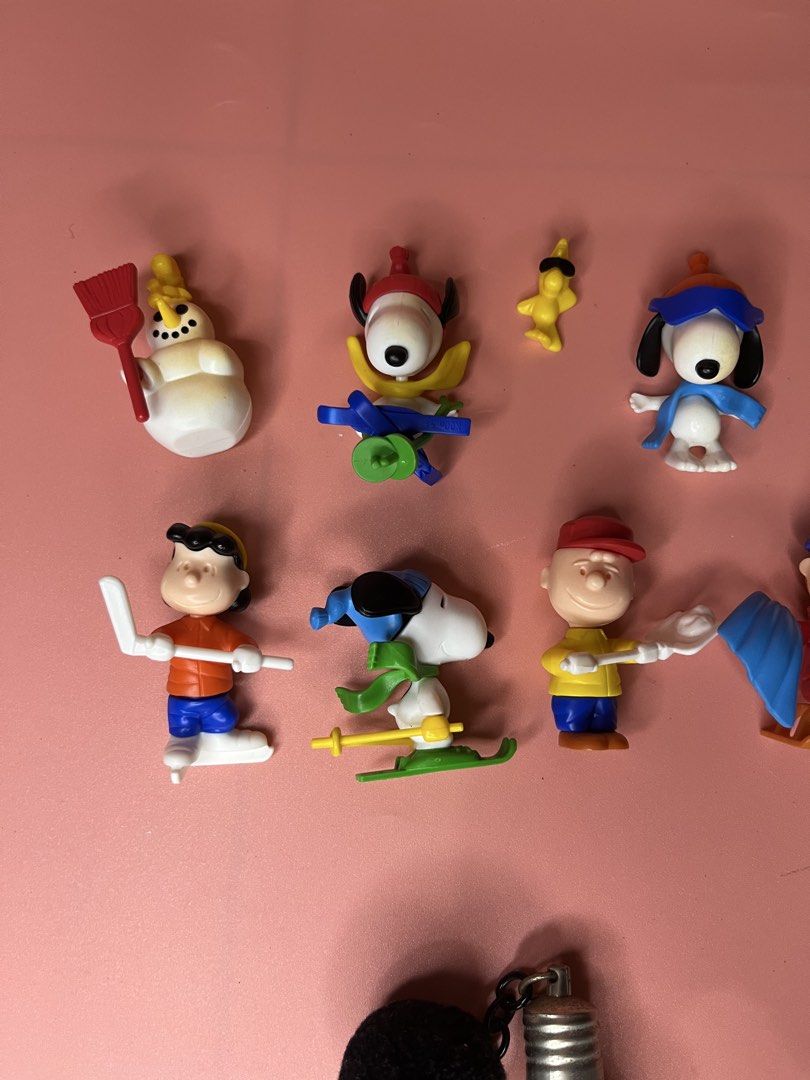 Peanuts Snoopy Charlie Brown Figures and Lightbulb Keychain (Category: Character Goods) located in Caloocan City. Submitted by snapshop_ph (Listing ID 1468055613, Image 2). Description: - Authentic Peanuts winter collection featuring Snoopy, Charlie Brown, Woodstock, and a snowman - Fun winter sports poses including skiing, hockey, and sledding - Includes a bonus Charlie Brown lightbulb head keychain with black pom-pom - Official merchandise stam