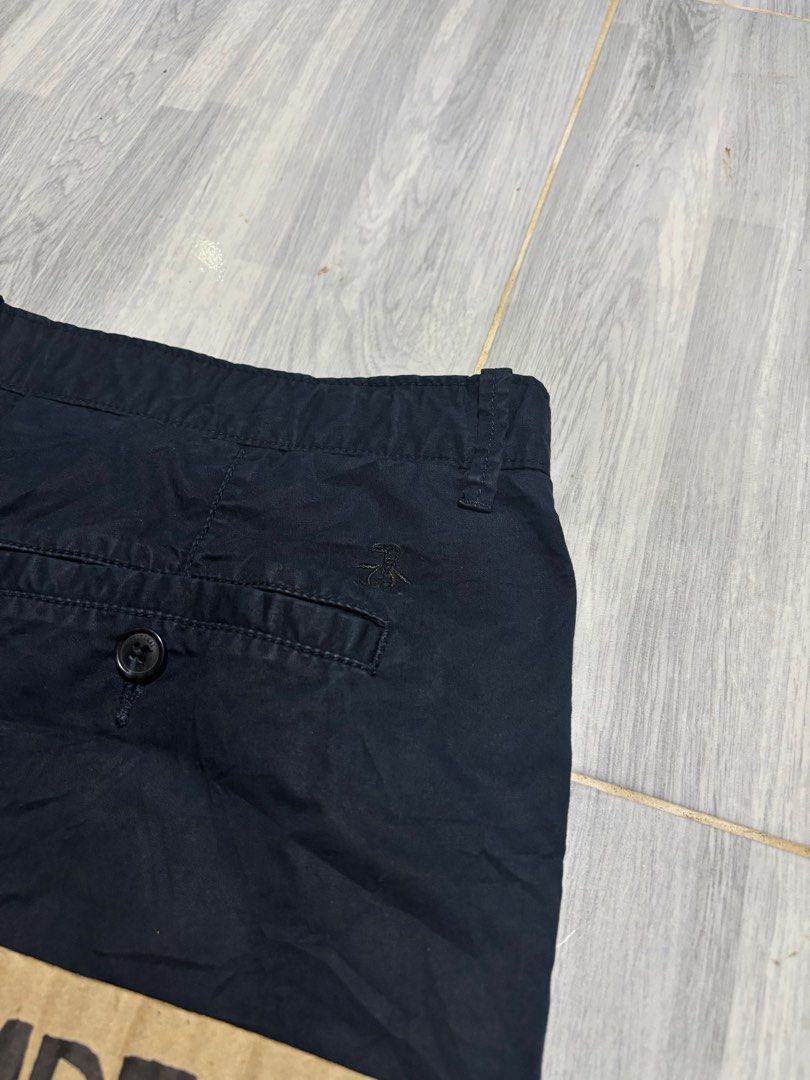 Penguin Walking Short Above the knee (Category: Shorts) located in Dasol. Submitted by keempitoc (Listing ID 1468058104, Image 3). Description: P•E•N•G•U•I•N Above the knee short Like new condition Size 36 on tag Waist size 36-38 Length 17.5 9.7 color rate No issue Pangasinan.